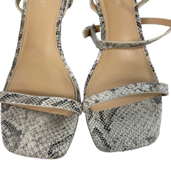 Express Sandals Womens Sz 6 Ivory Black Snake Print Ankle Strap Square Toe Heel - Picture 2 of 7